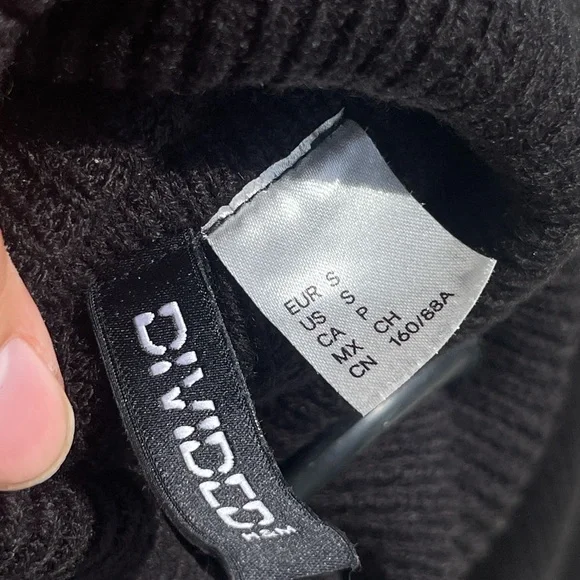 H&M Black Turtleneck Sweater - Picture 4 of 5